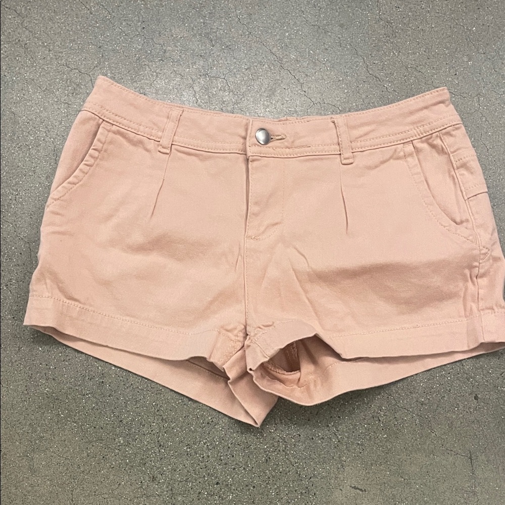 Lascana Casual Shorts in Blush